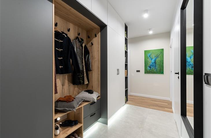 walk-in chamber