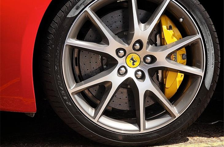 automotive rims & wheels