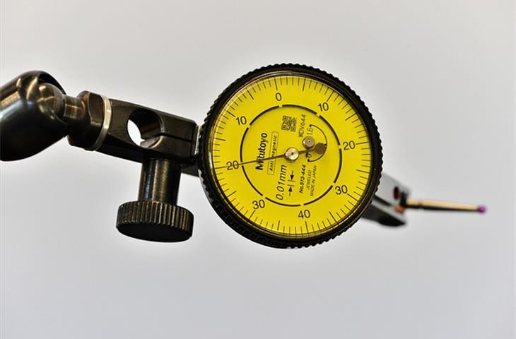 gauge for checking non-accessibility of live parts
