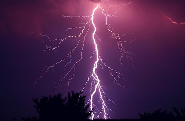 lightning simulation testing machine