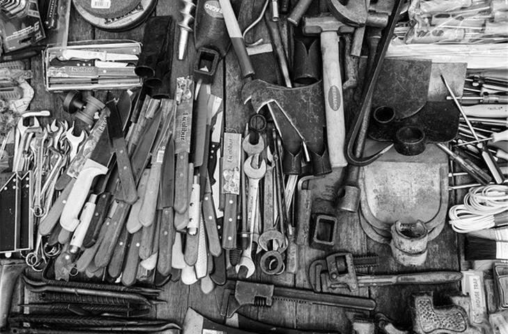 basic surgical tools