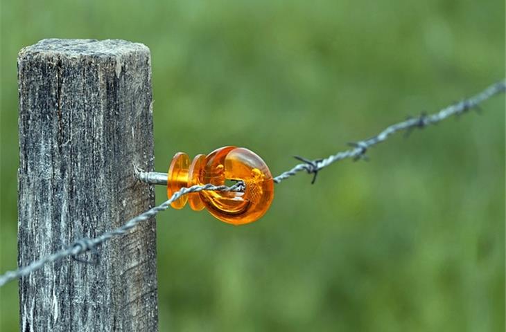 plastic syringe holder