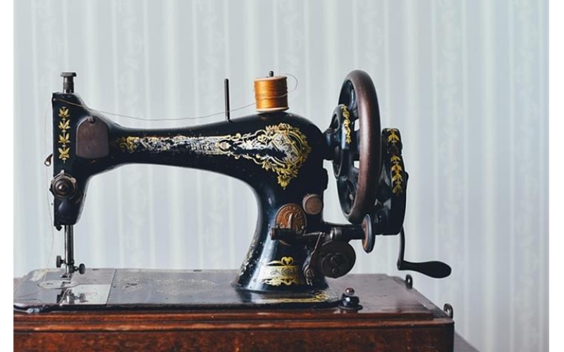 Revolutionizing Handwear Production: The Glove Stacking Machine