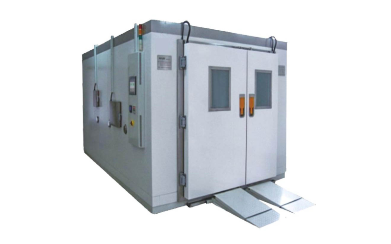 Walk-in room temperature and humidity alternating chamber